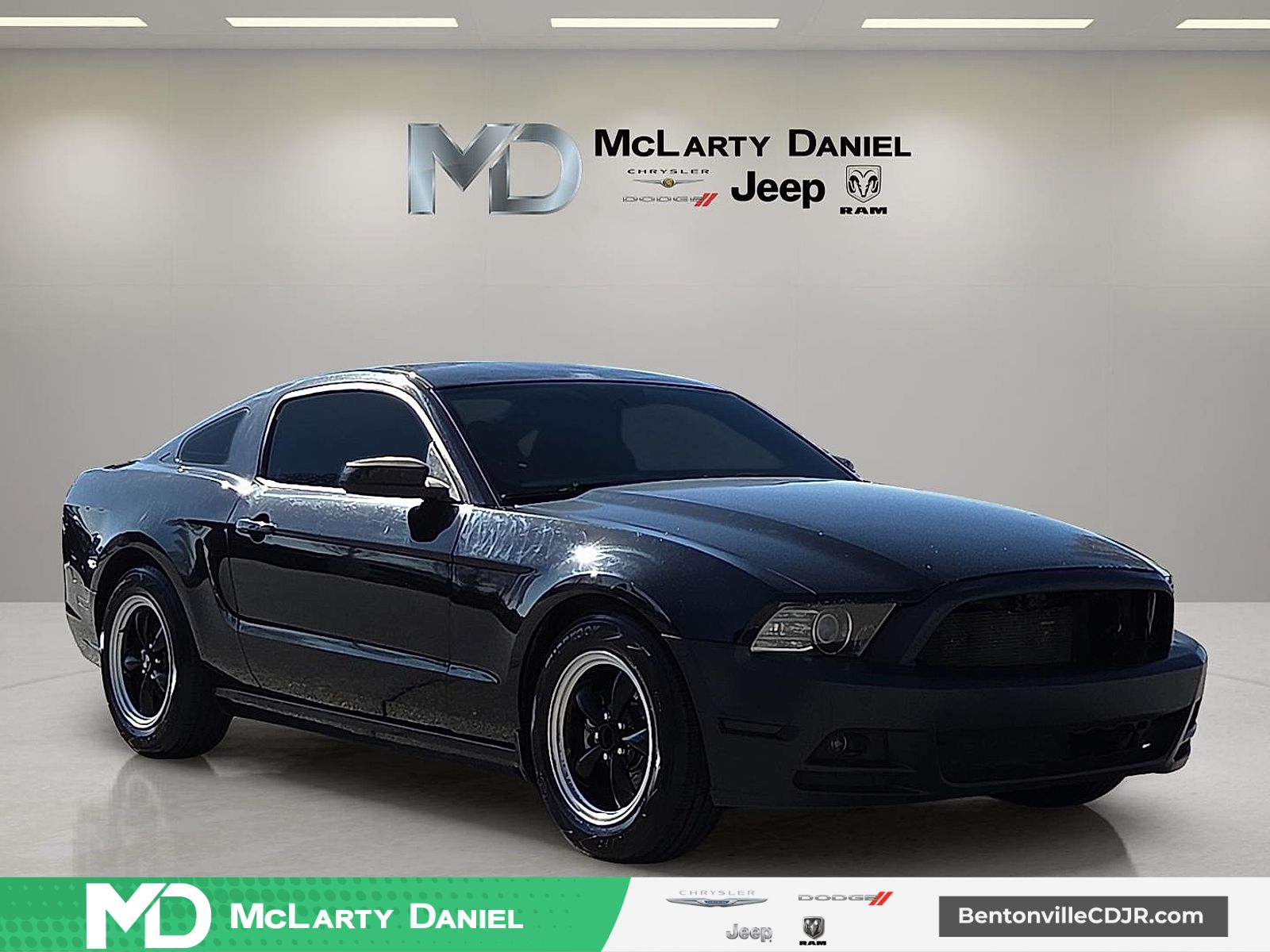 2014 Ford Mustang V6 Coupe RWD