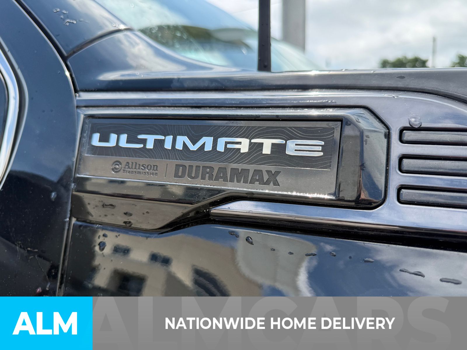 Used 2024 Onyx Black GMC Denali Ultimate image 4