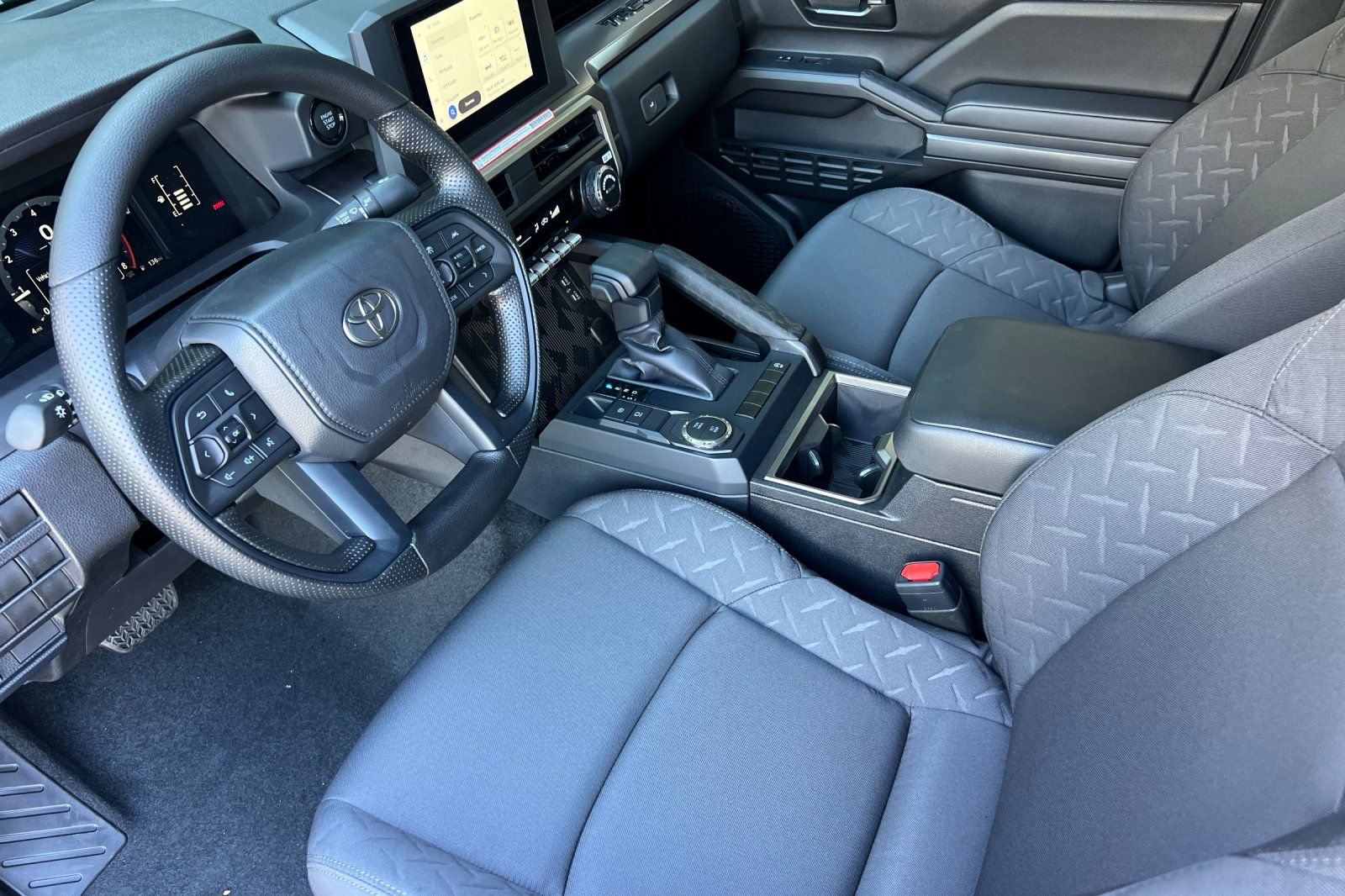 2025 Toyota Tacoma SR5 - Photo 12