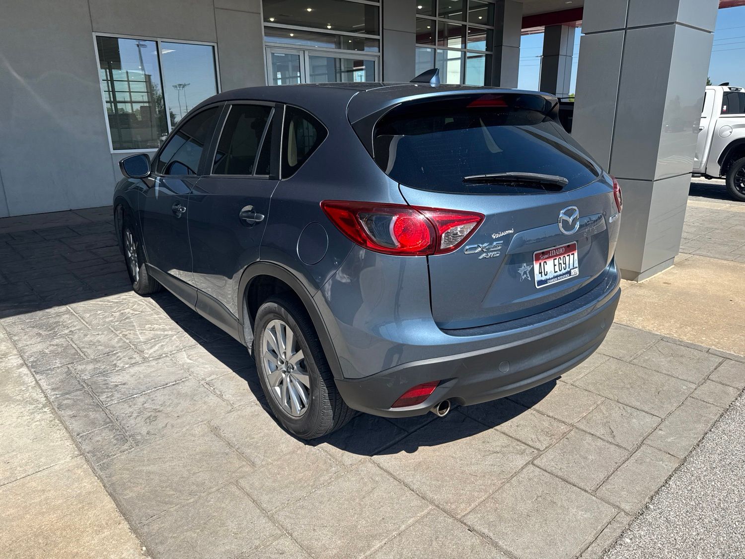 View vehicle photo 3