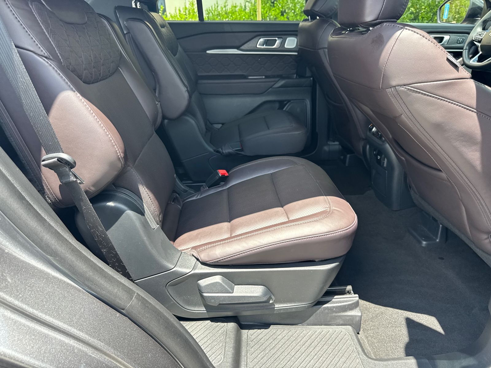 Used 2026 Gray Ford Platinum image 15