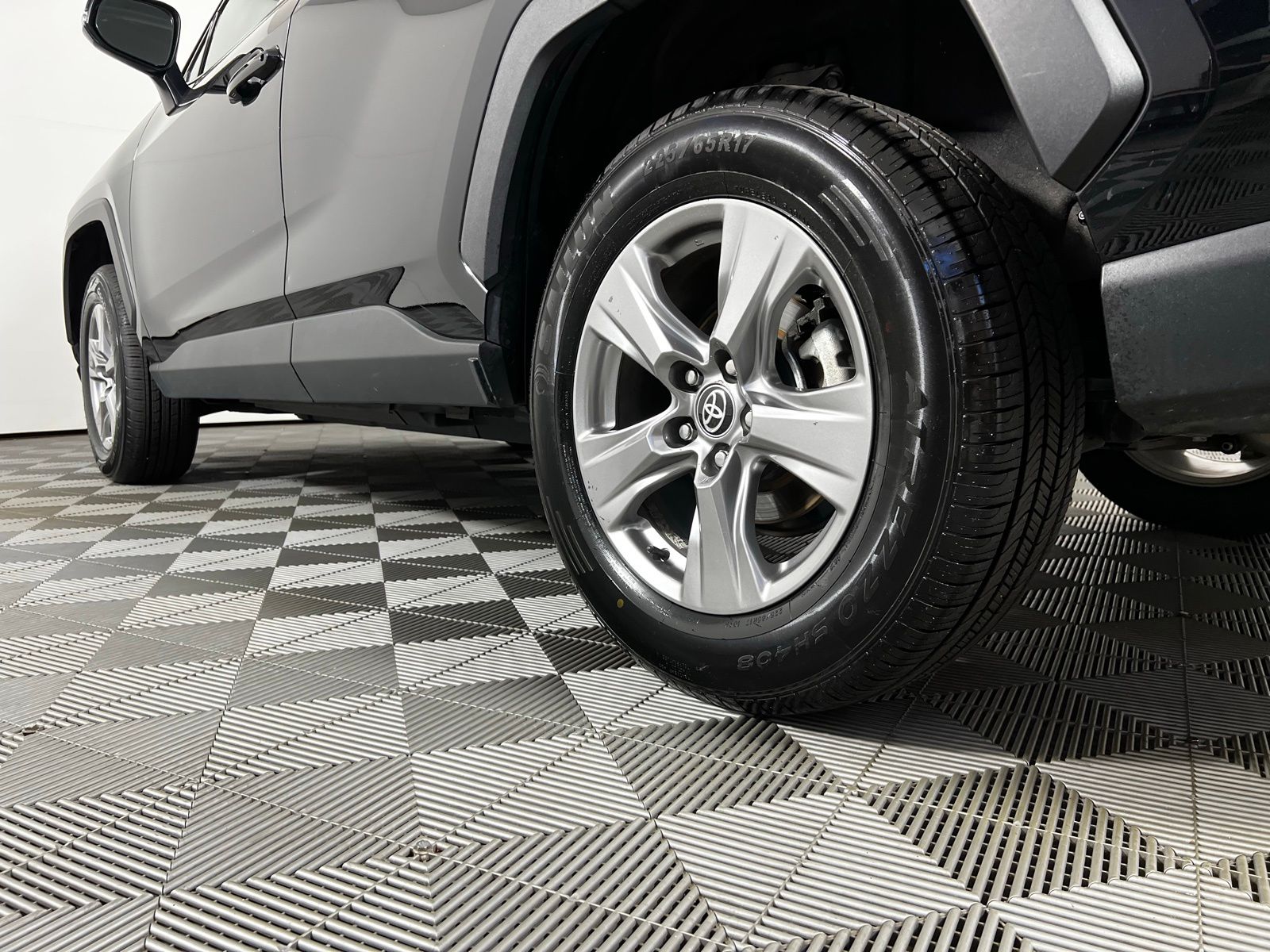 Thumbnail: 2024 Toyota RAV4 - 23
