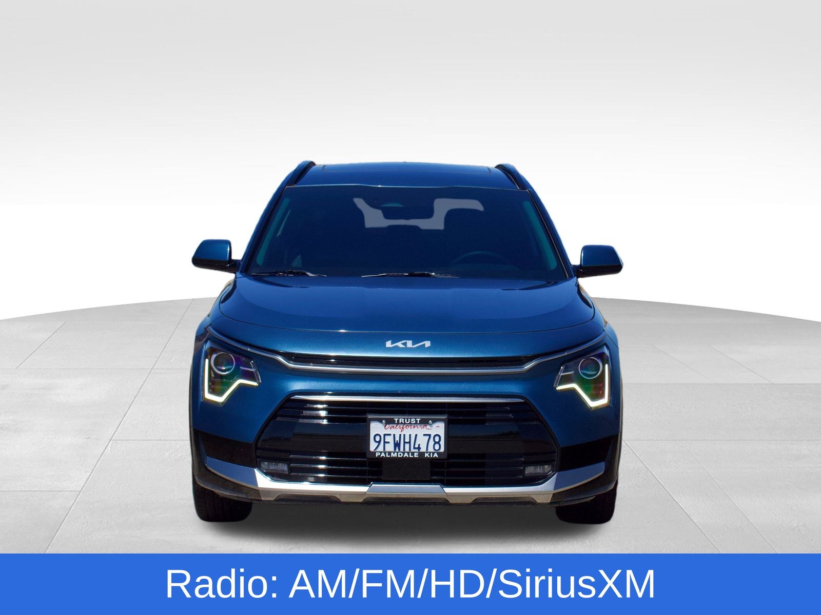 View vehicle photo 3