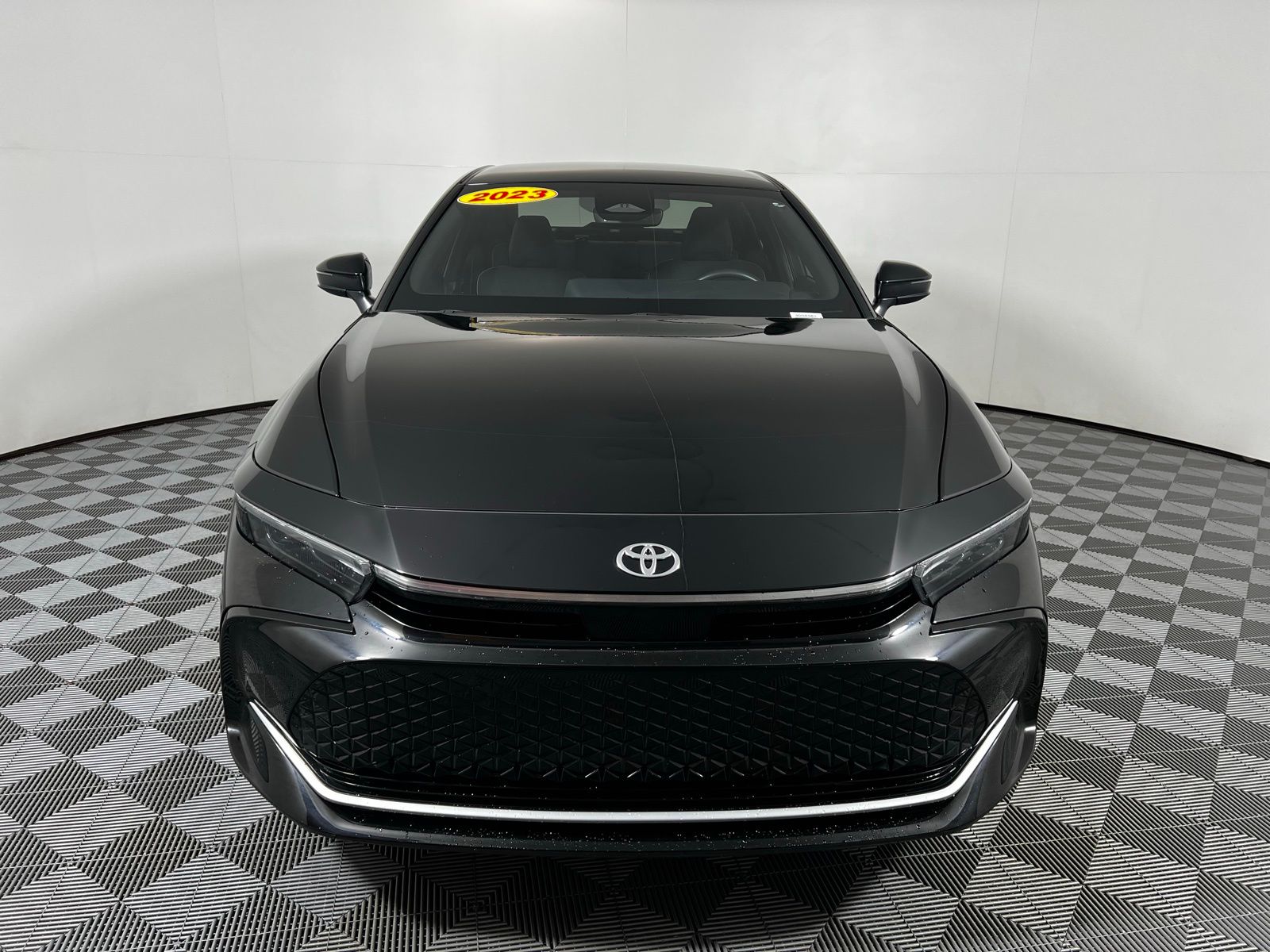 Thumbnail: 2023 Toyota Crown - 2