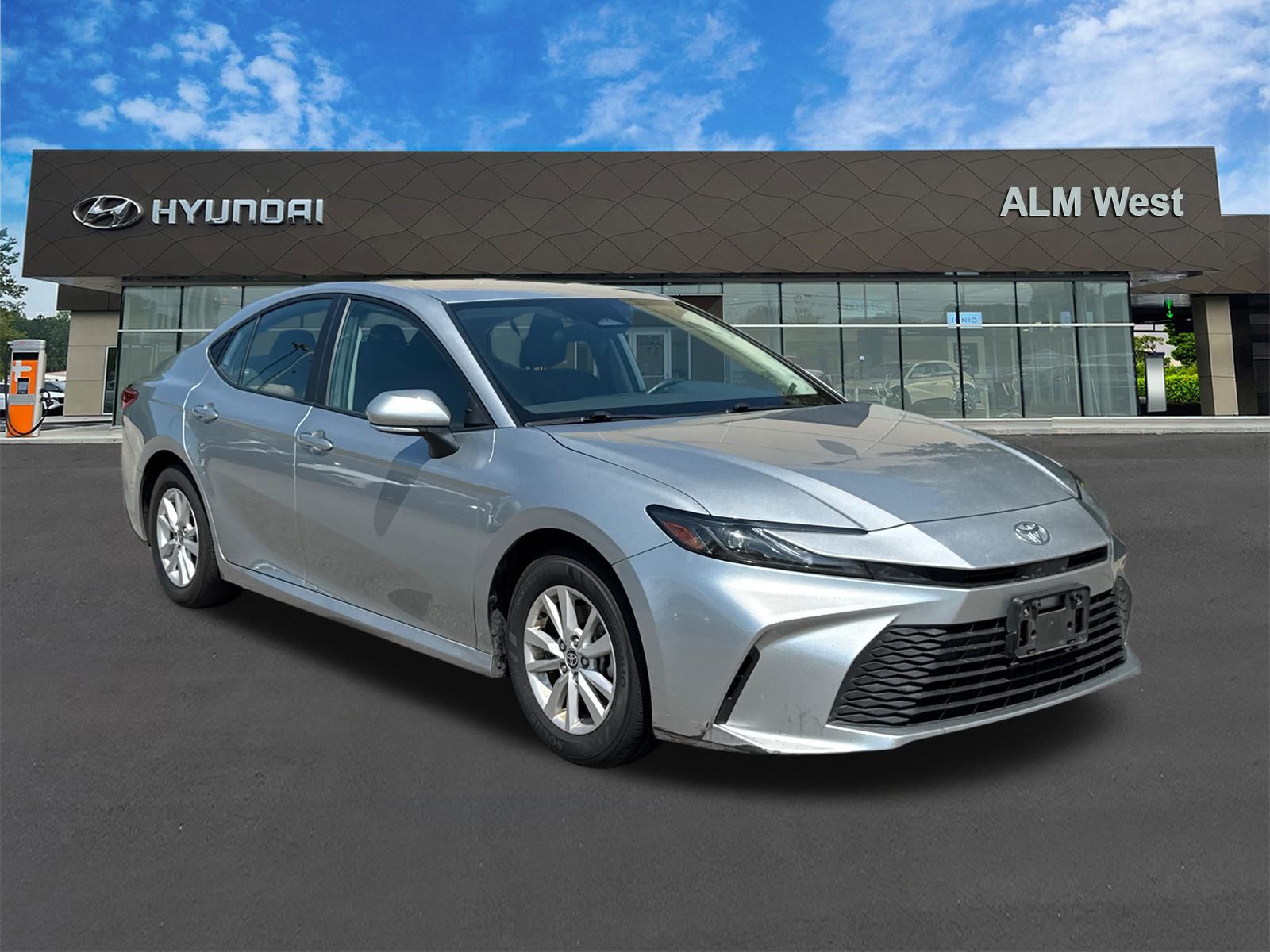Used 2025 Silver Toyota LE image 3