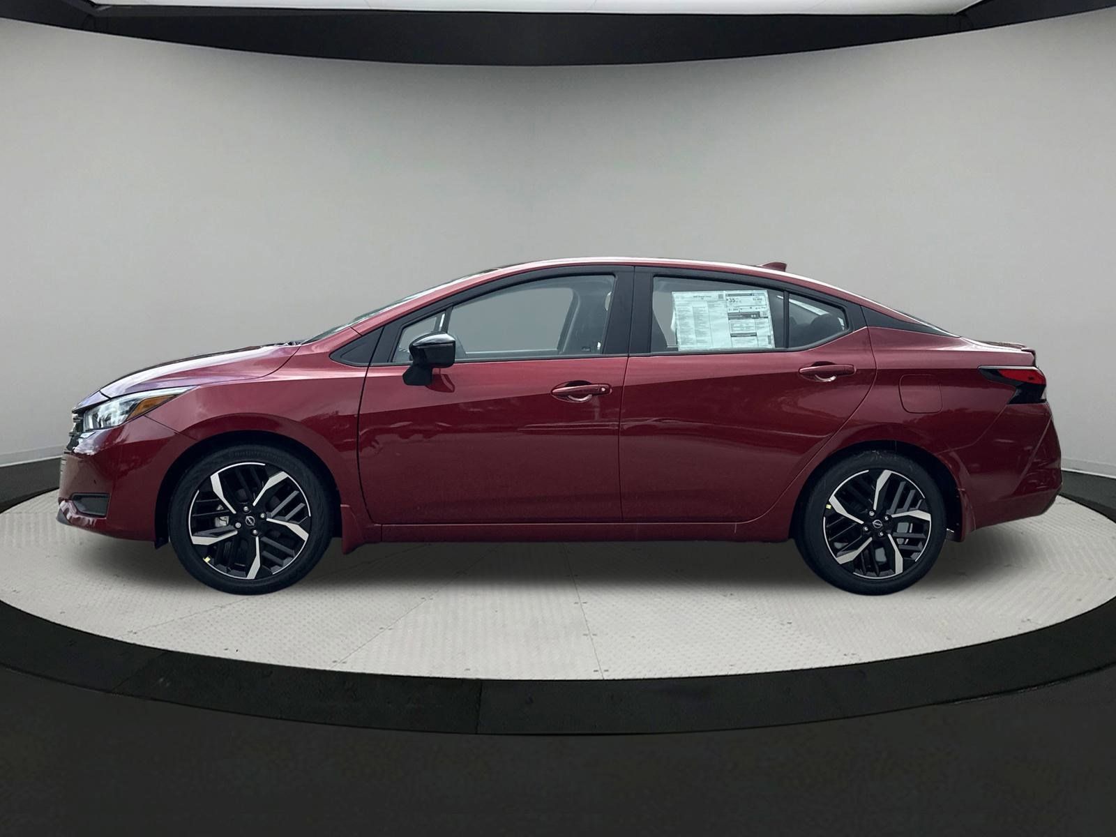 2025 Nissan Versa 1.6 SR photo 20