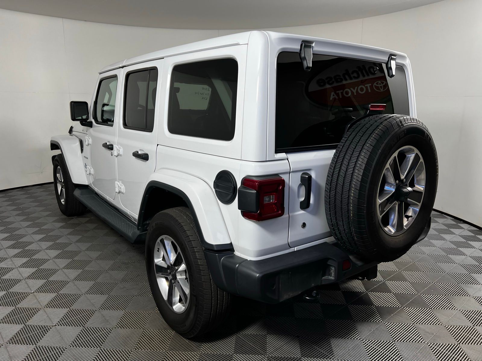 Thumbnail: 2018 Jeep Wrangler - 7
