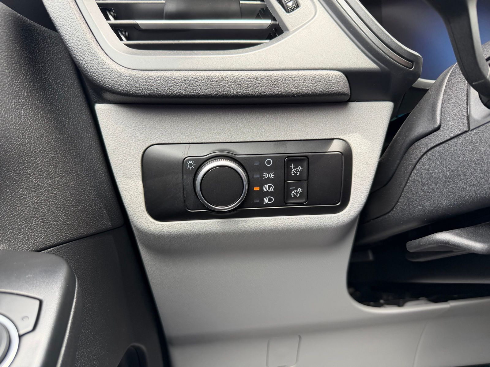 2026 Ford Escape image 23