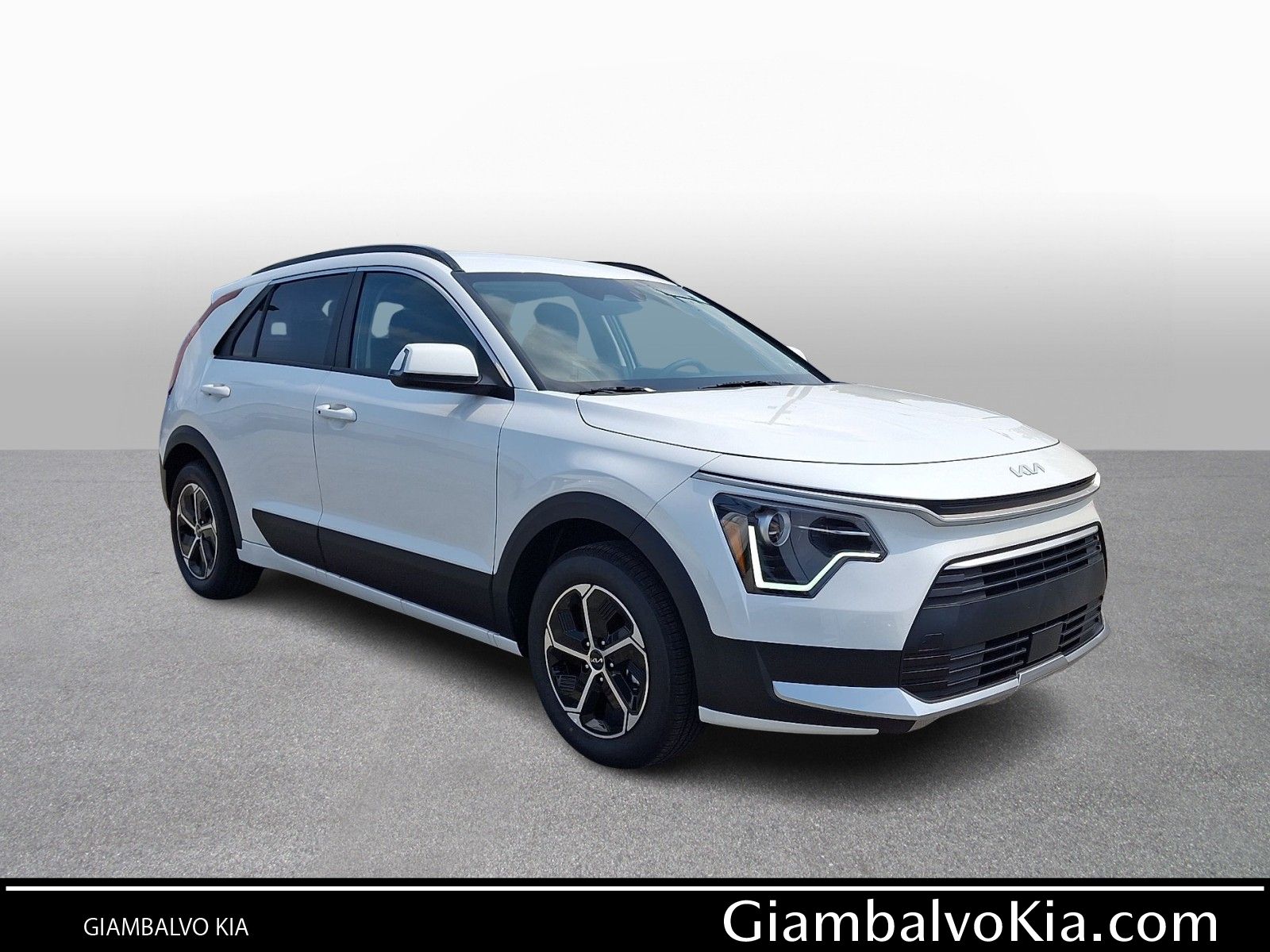 Snow White Pearl 2026 Kia Niro SUV / Crossover Front-Wheel Drive 6-Speed Dual Clutch