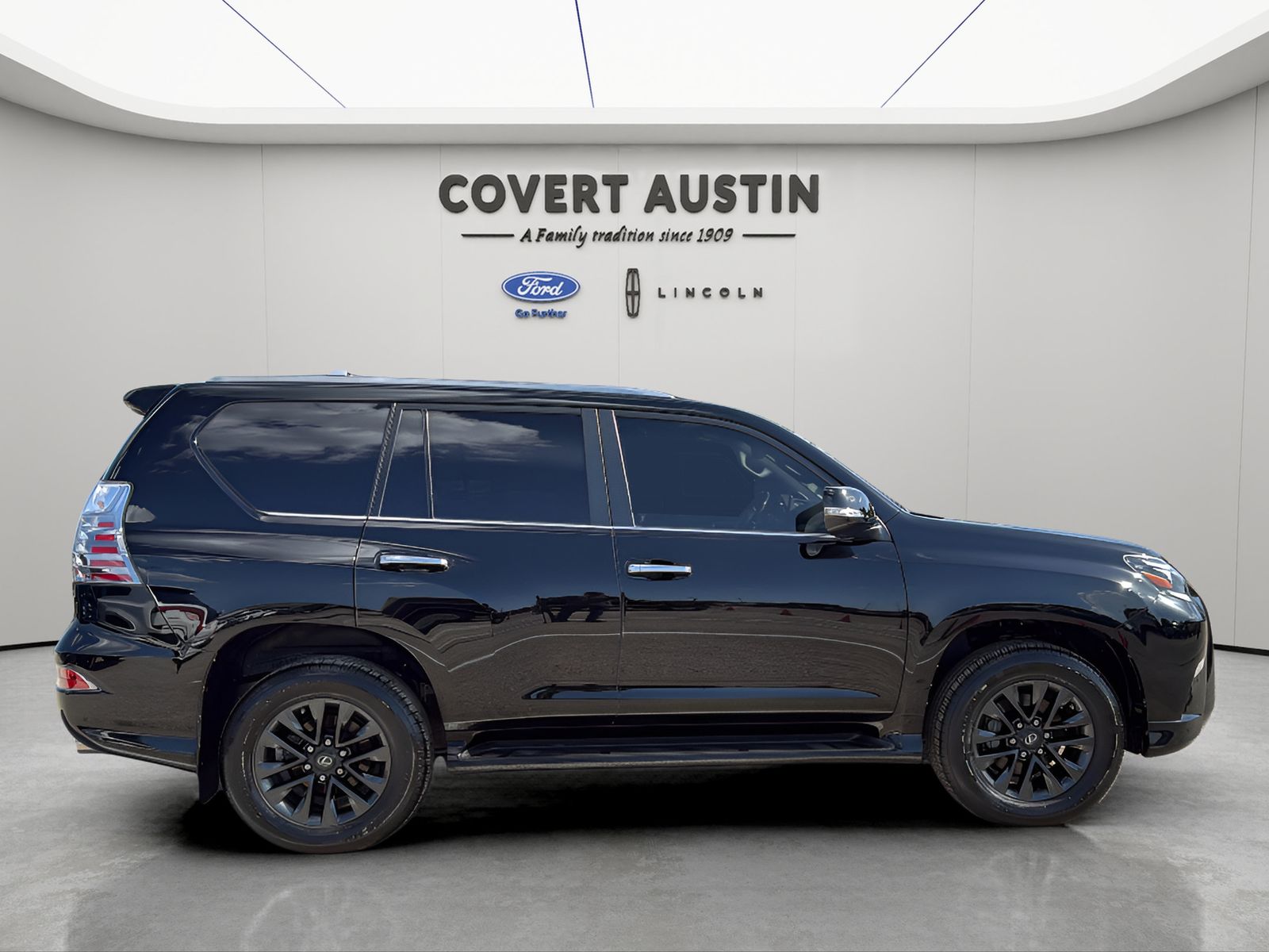 Used 2023 Black Lexus 460 image 6