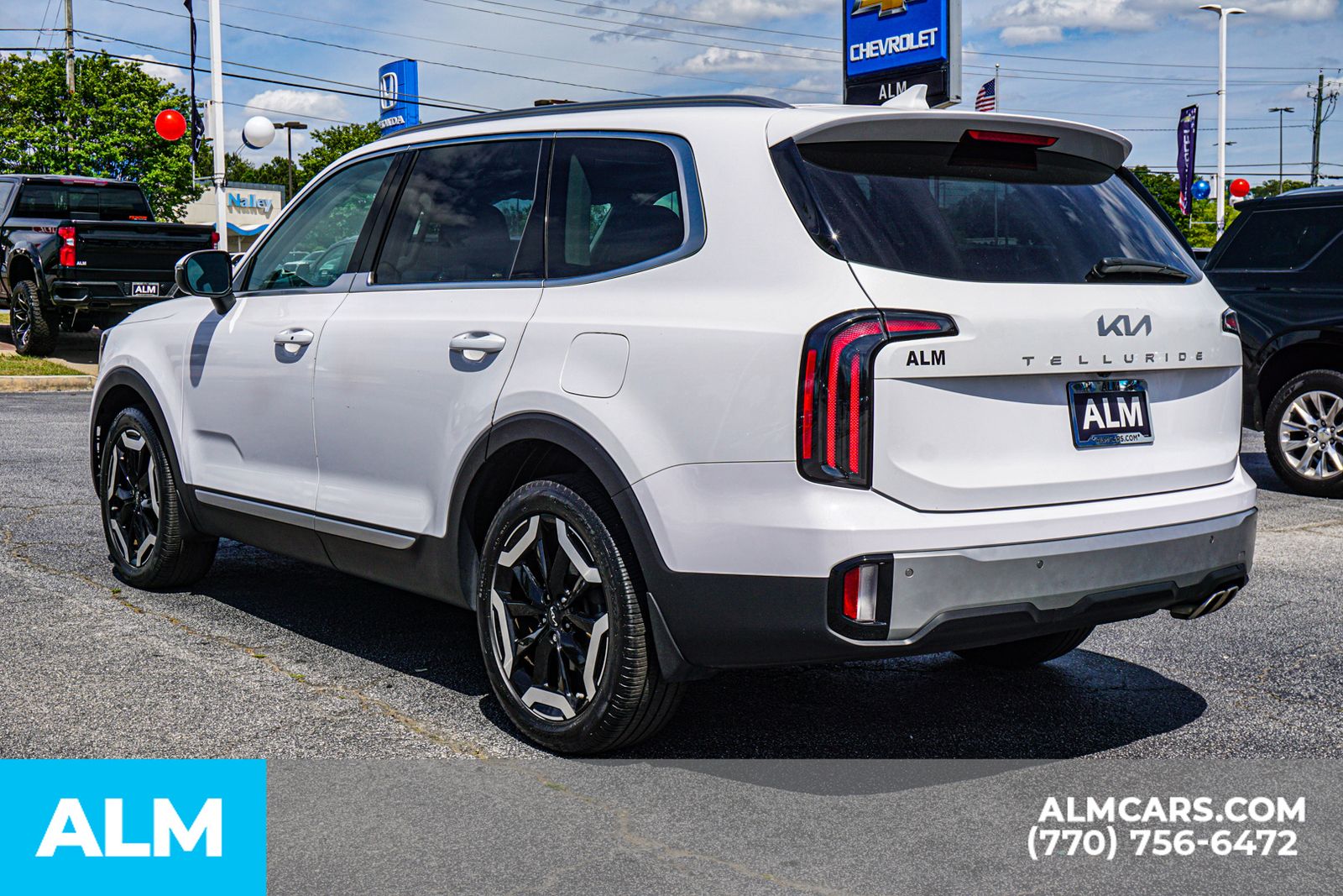 Used 2024 White Kia EX image 8