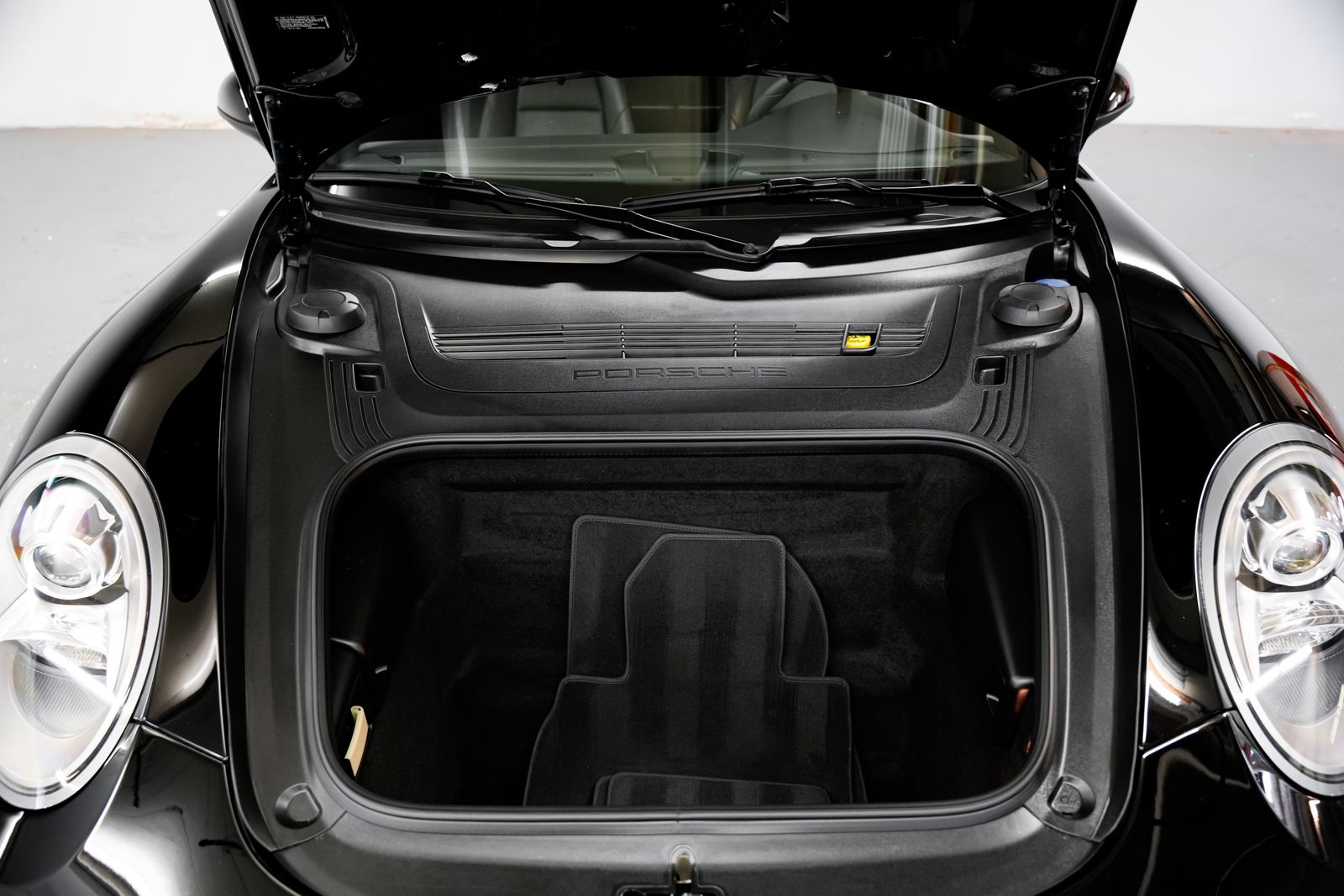 2014 Porsche 911 Carrera S — photo 37