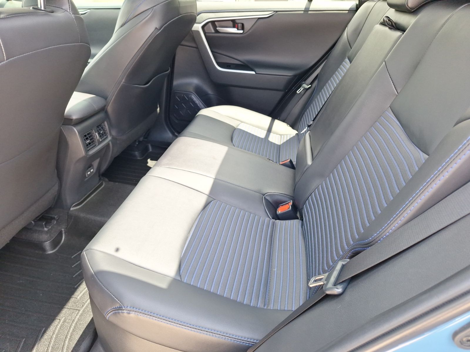car-gallery-28