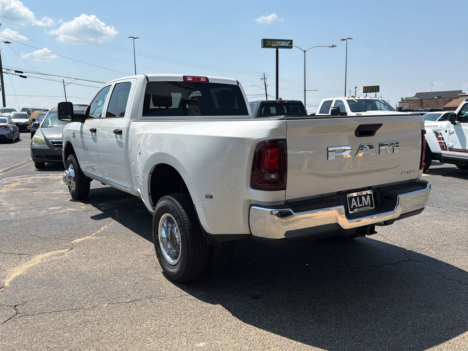 New 2026 Bright White Clear-Coat Exterior Paint RAM Tradesman image 7