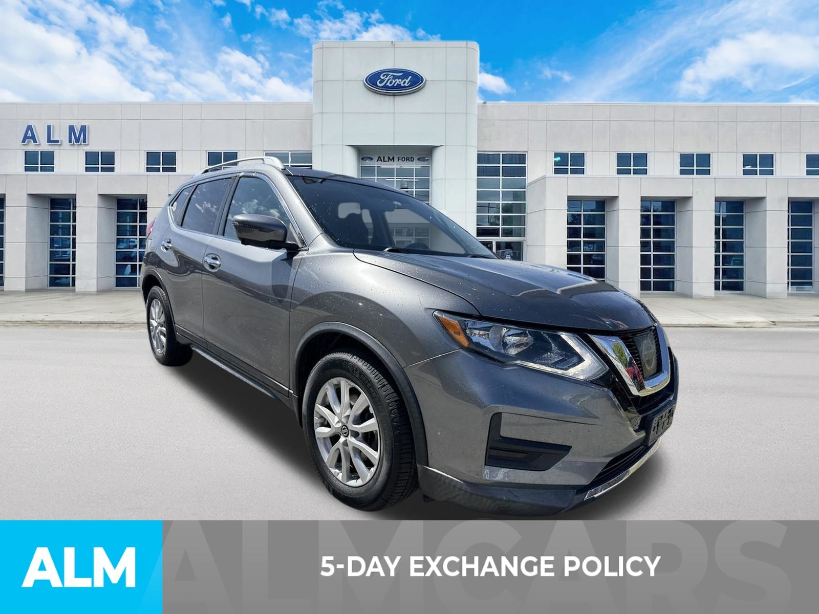 View vehicle photo 3