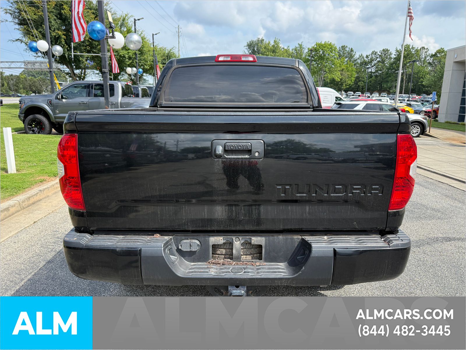 Used 2019 Black Toyota SR5 image 10