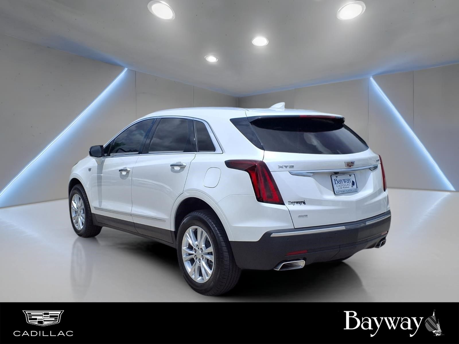 2026 Cadillac XT5 Luxury White at Bayway Cadillac of The Woodlands
