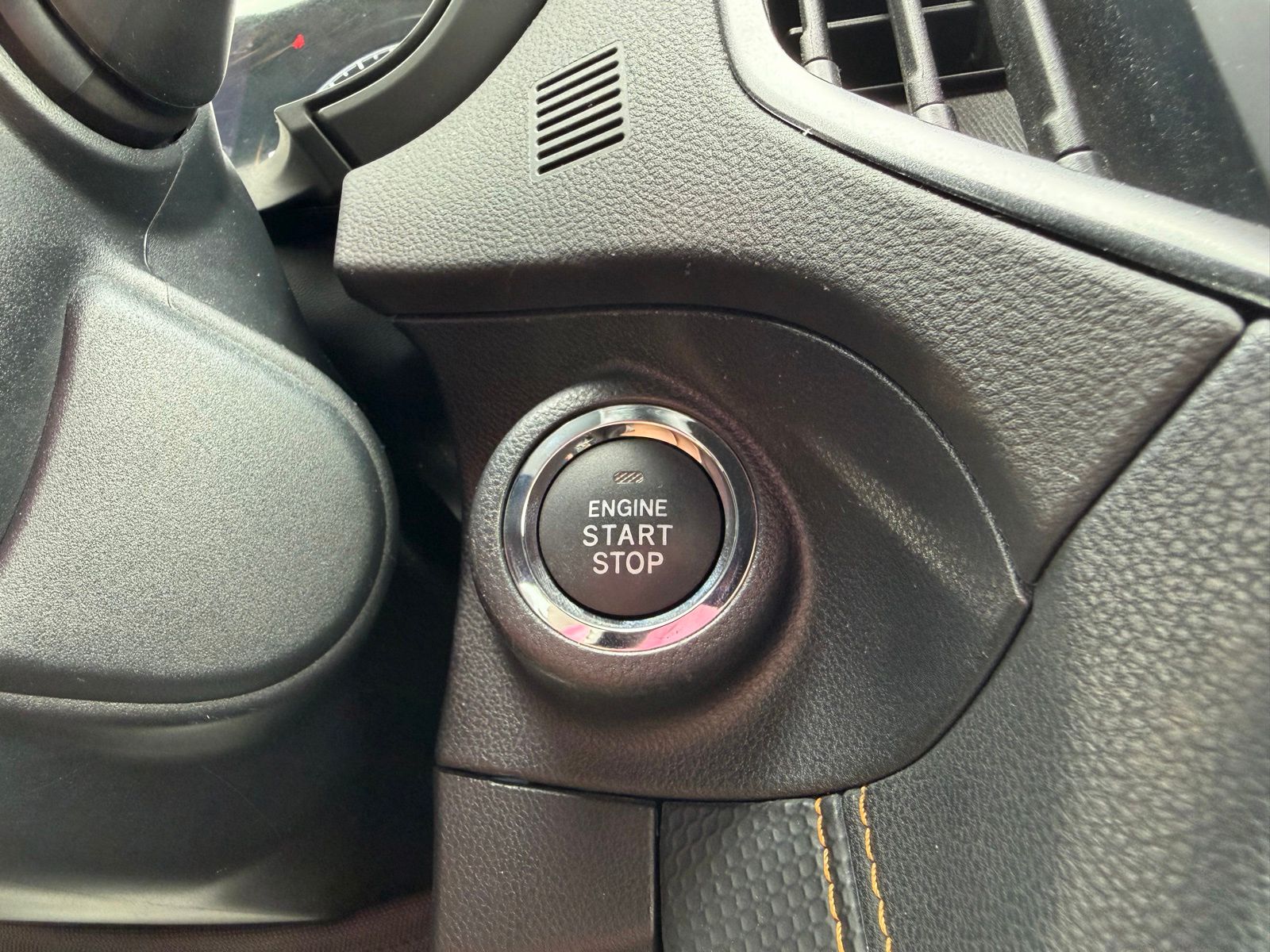 2022 Subaru Forester image 27