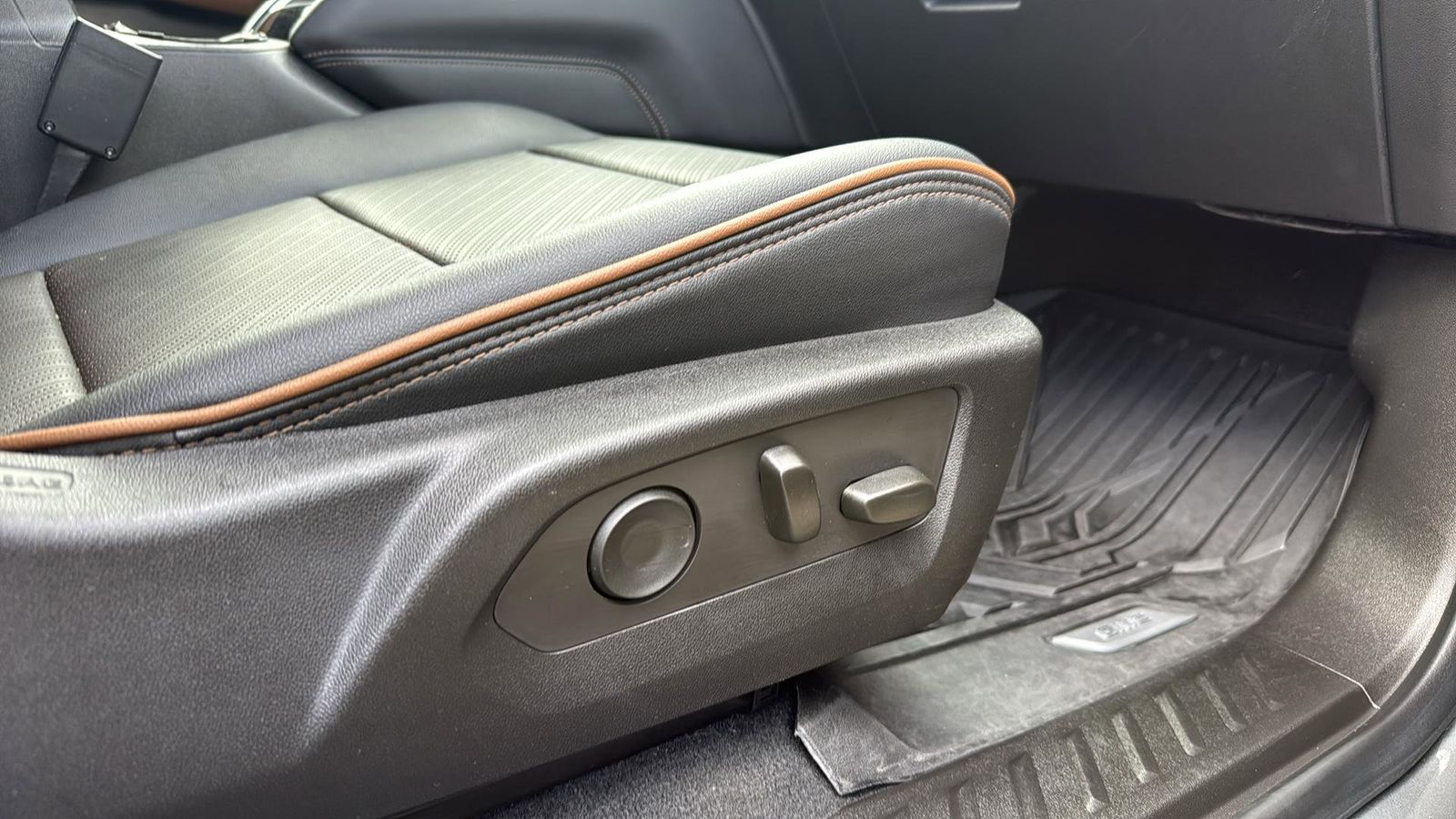 Used Car 2023 Gmc Canyon  At4 For Sale Under $40,000 In Austin, Texas