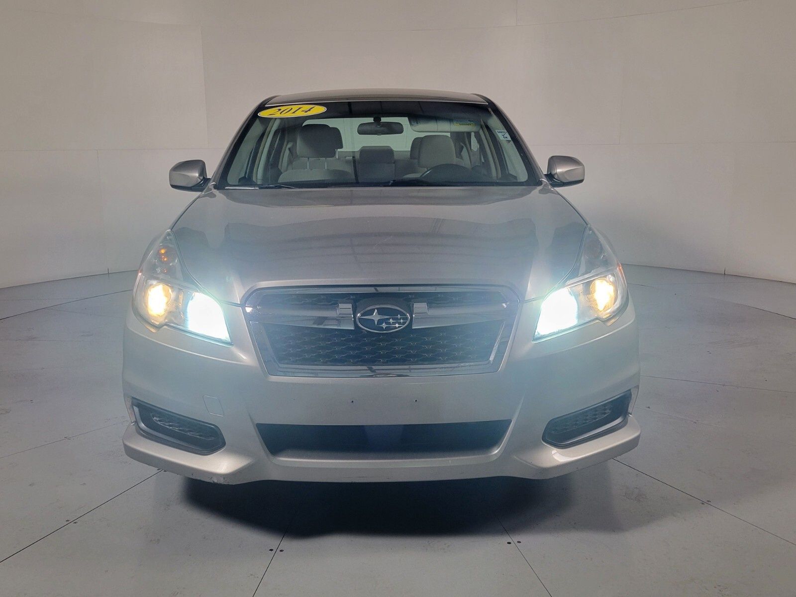 2014 Subaru Legacy 2.5i 8