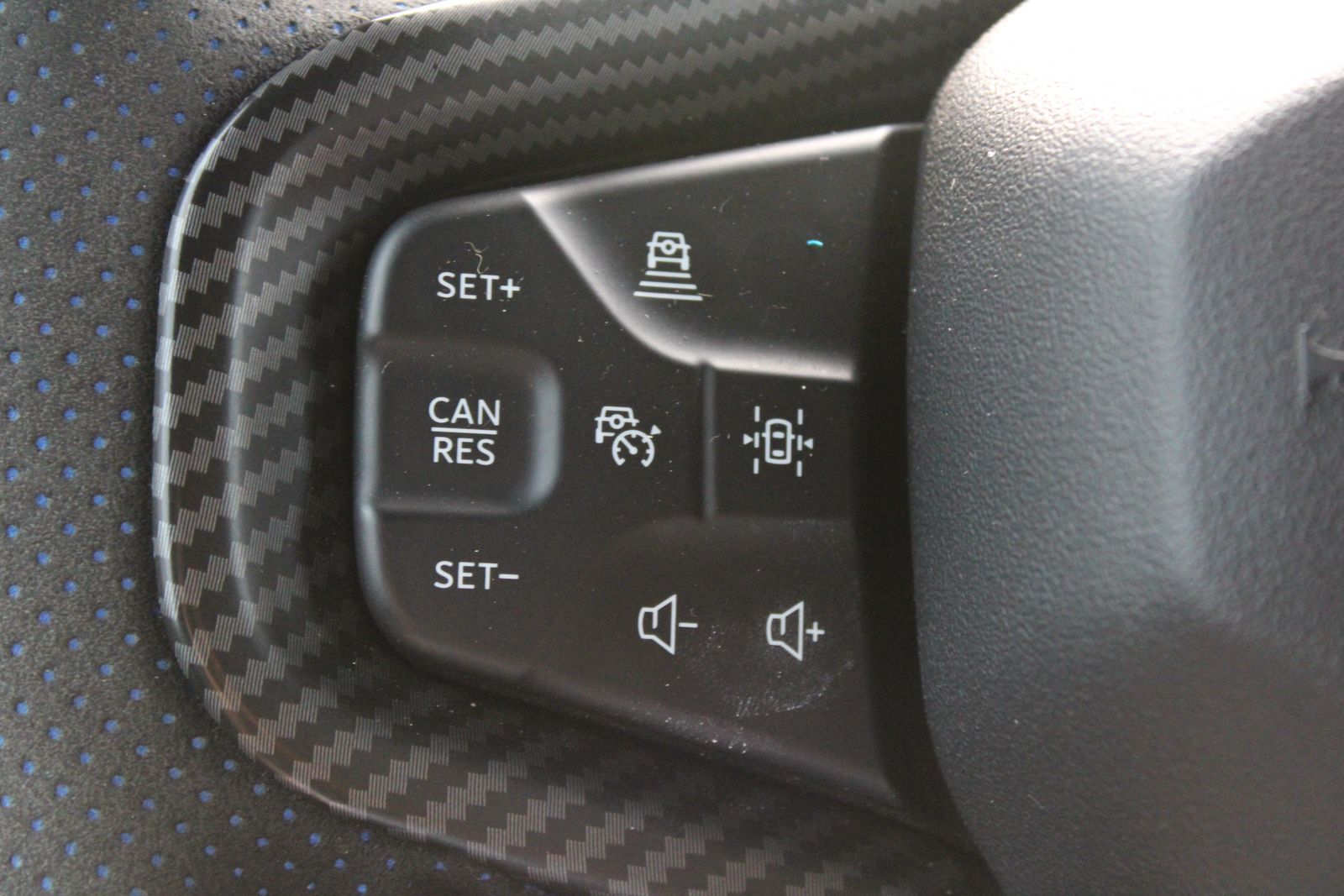 Used 2021 Blue Ford Outer Banks image 23