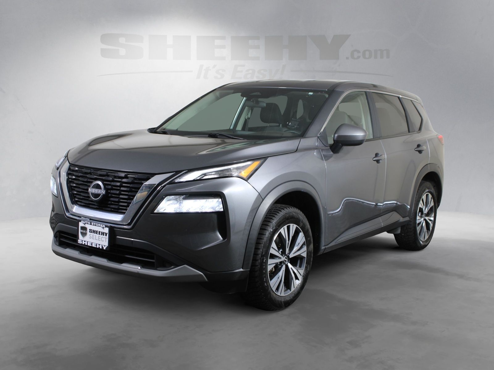 Used 2023 Gray Nissan SV image 6