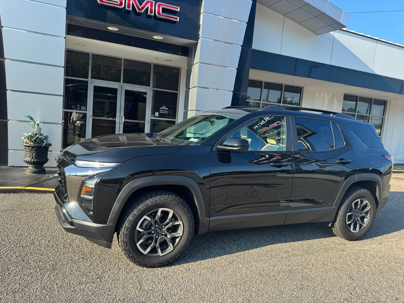 View vehicle photo 2