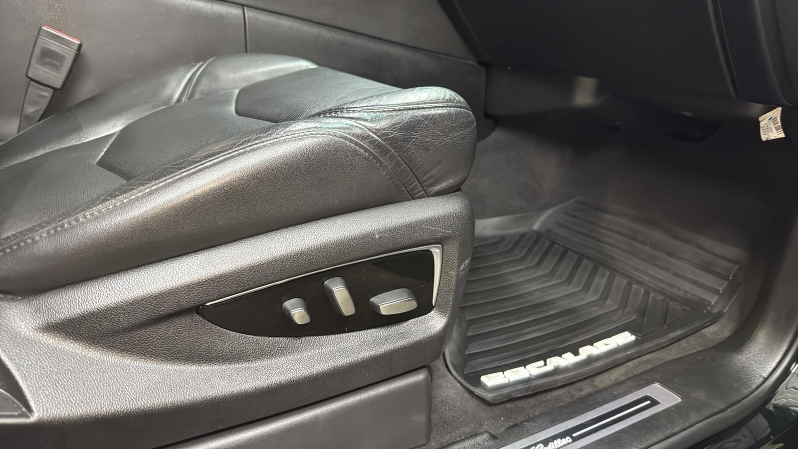 Used Car 2018 Cadillac Escalade  Luxury For Sale Under $30,000 In Austin, Texas