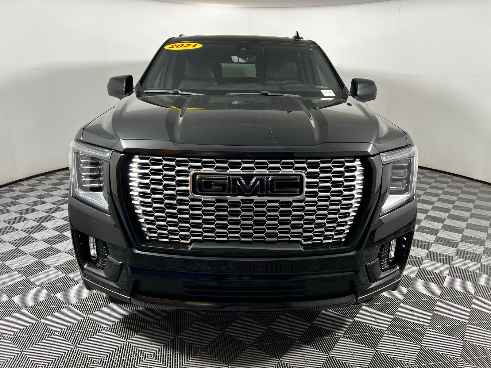 2021 GMC Yukon Denali 2