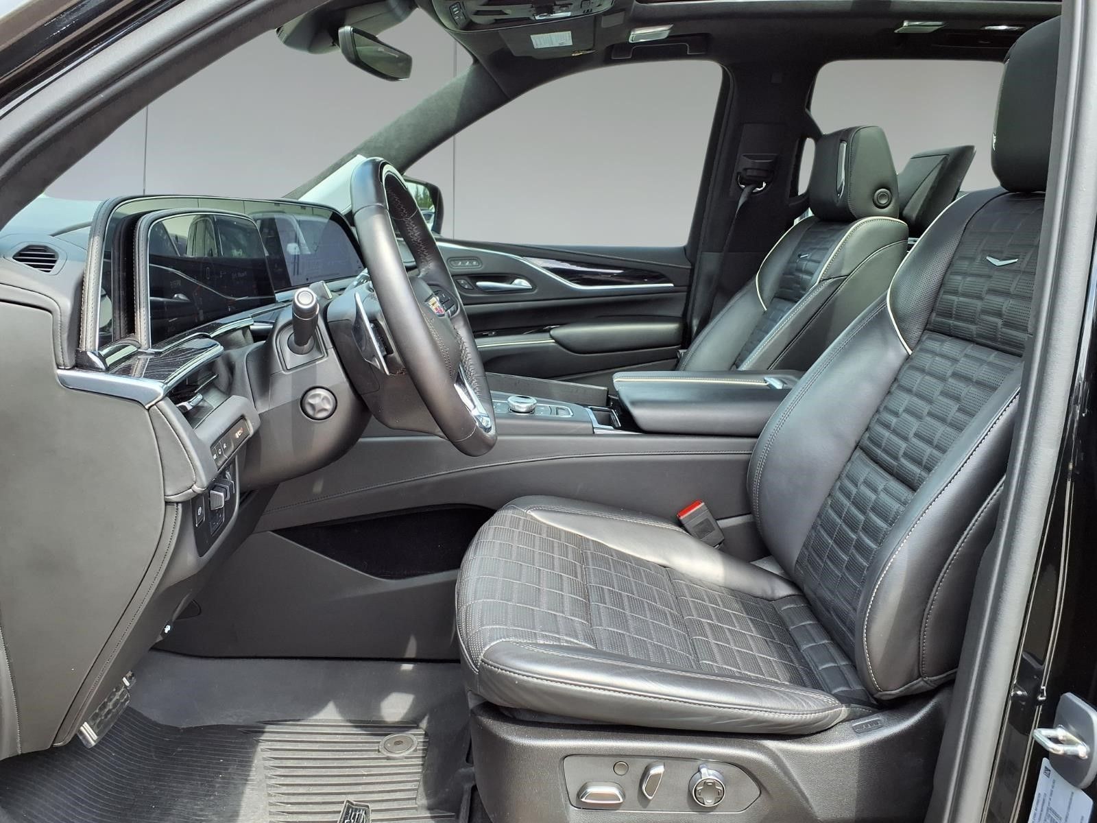 2023 Cadillac Escalade V-Series Black at Central Houston Nissan