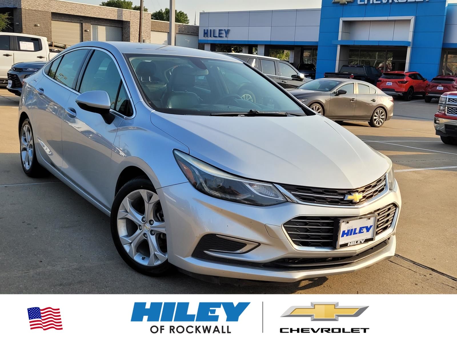 Silver Ice Metallic 2018 Chevrolet Cruze Sedan Front-Wheel Drive 6-Speed Automatic