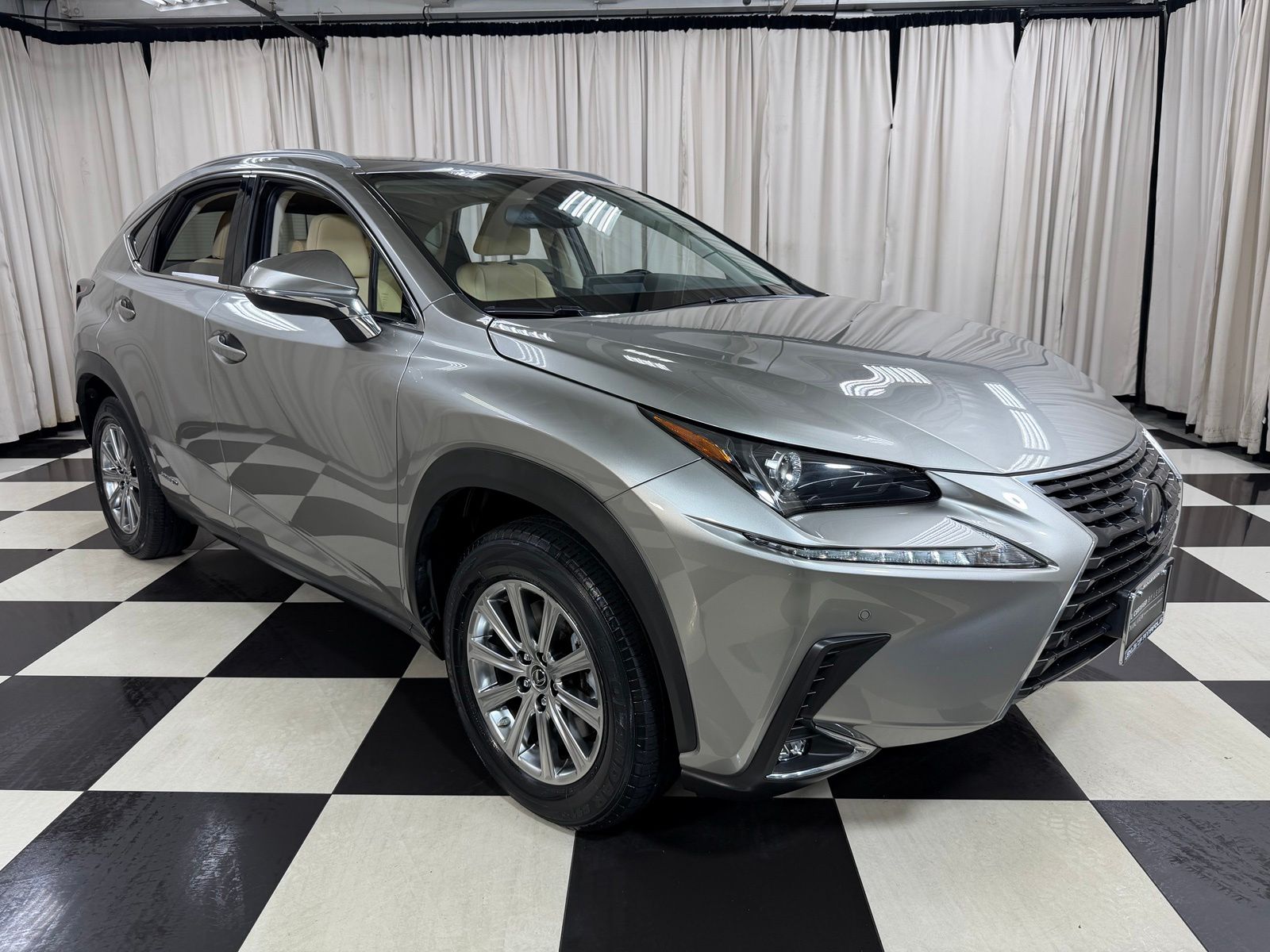2021 Lexus NX Hybrid 300h AWD