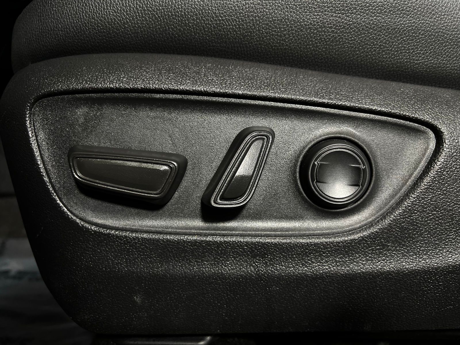 Thumbnail: 2025 Toyota Grand Highlander - 14