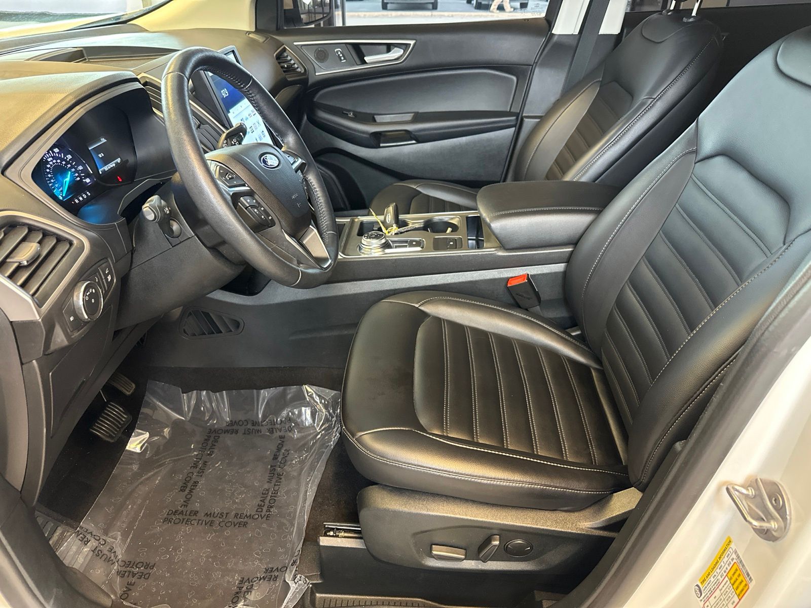Certified Used 2022 Star White Ford SEL image 9