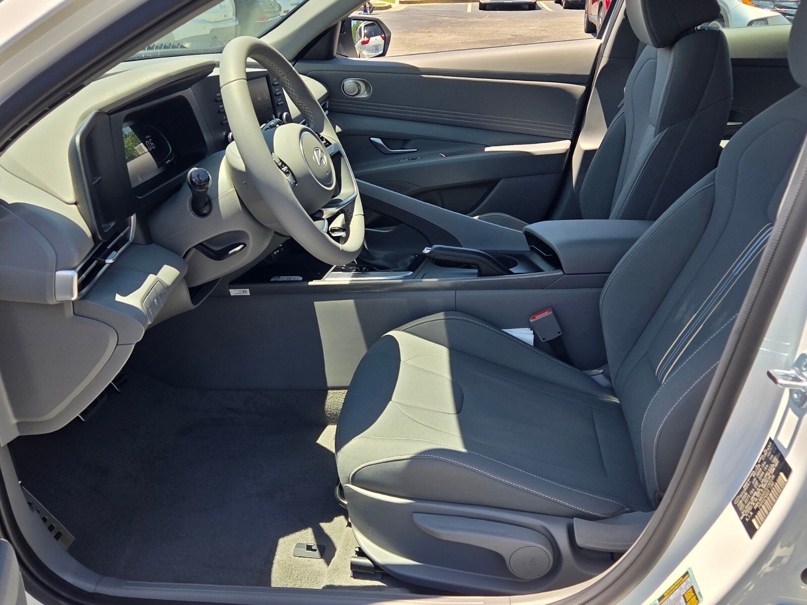 New 2026 White HYUNDAI SEL Sport image 5