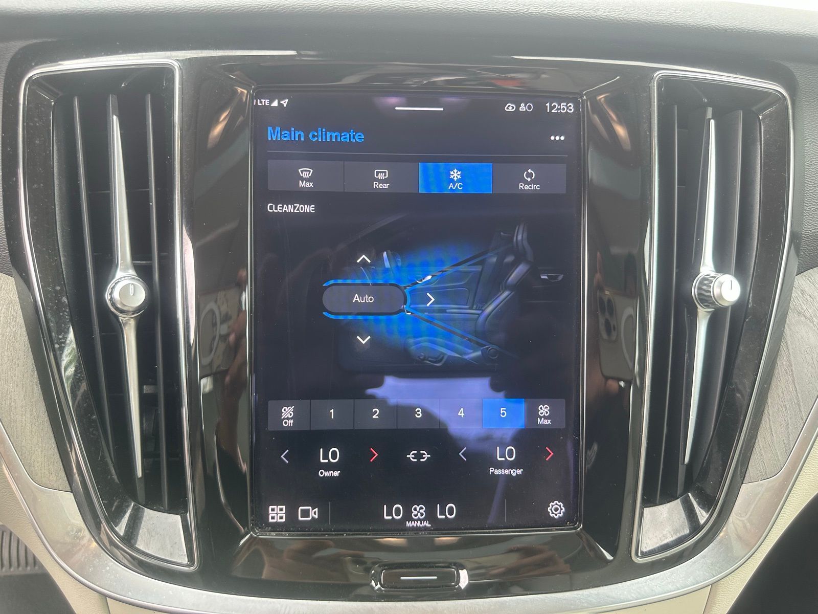 Used Car 2023 Volvo S60  B5 Plus Dark Theme For Sale Under $25,000 In Austin, Texas