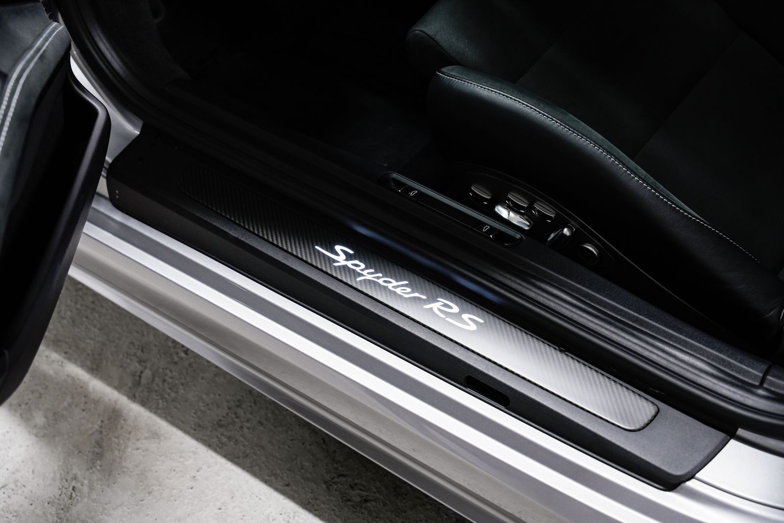 2025 Porsche 718 Spyder RS — photo 20
