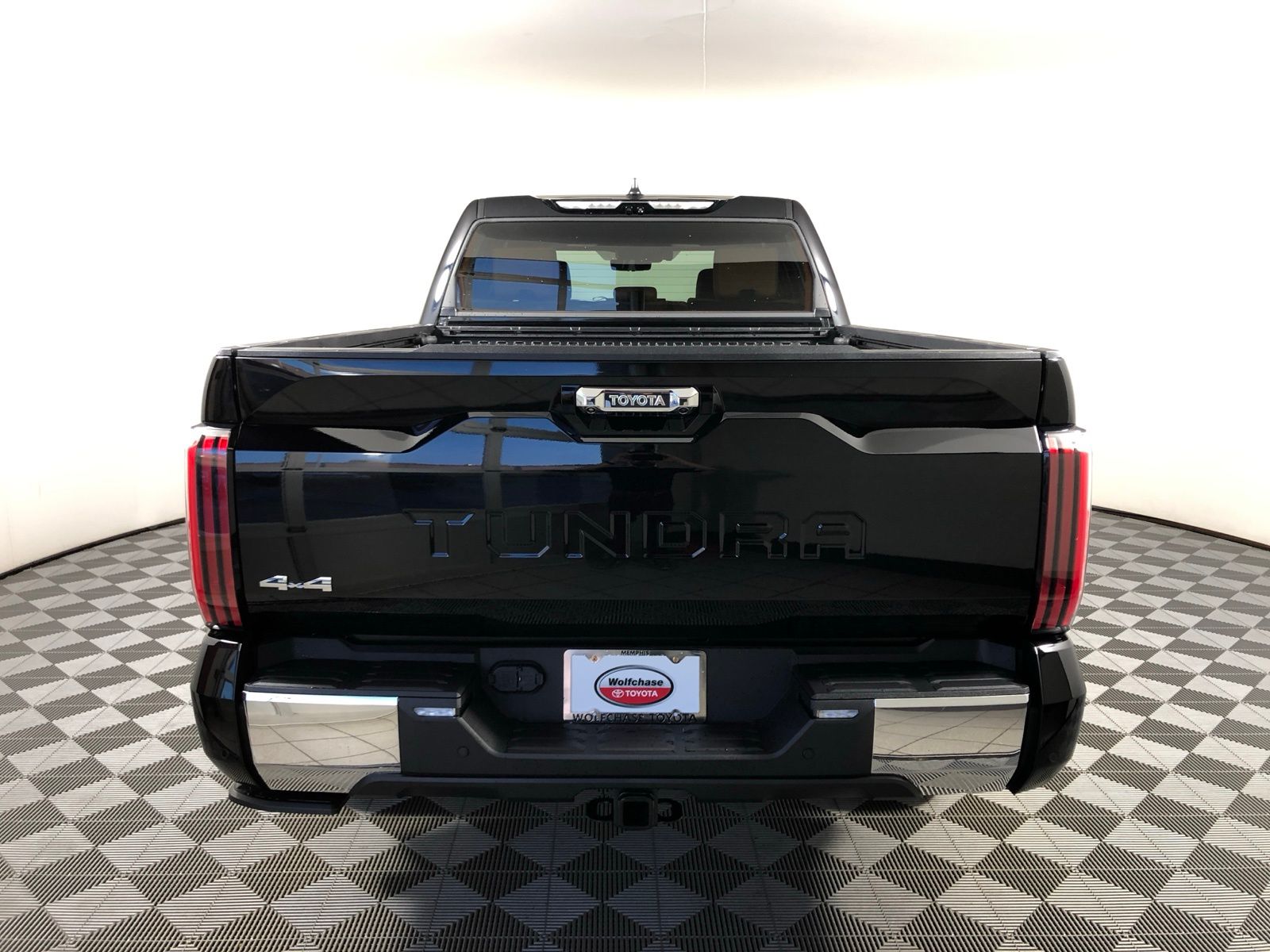 Thumbnail: 2025 Toyota Tundra - 6
