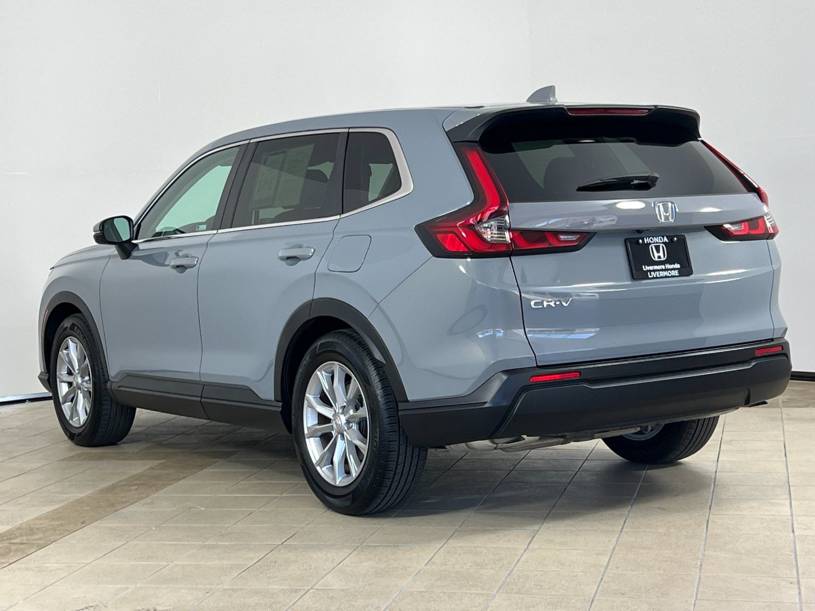 2025 Honda CR-V EX — full photo 4 of 28