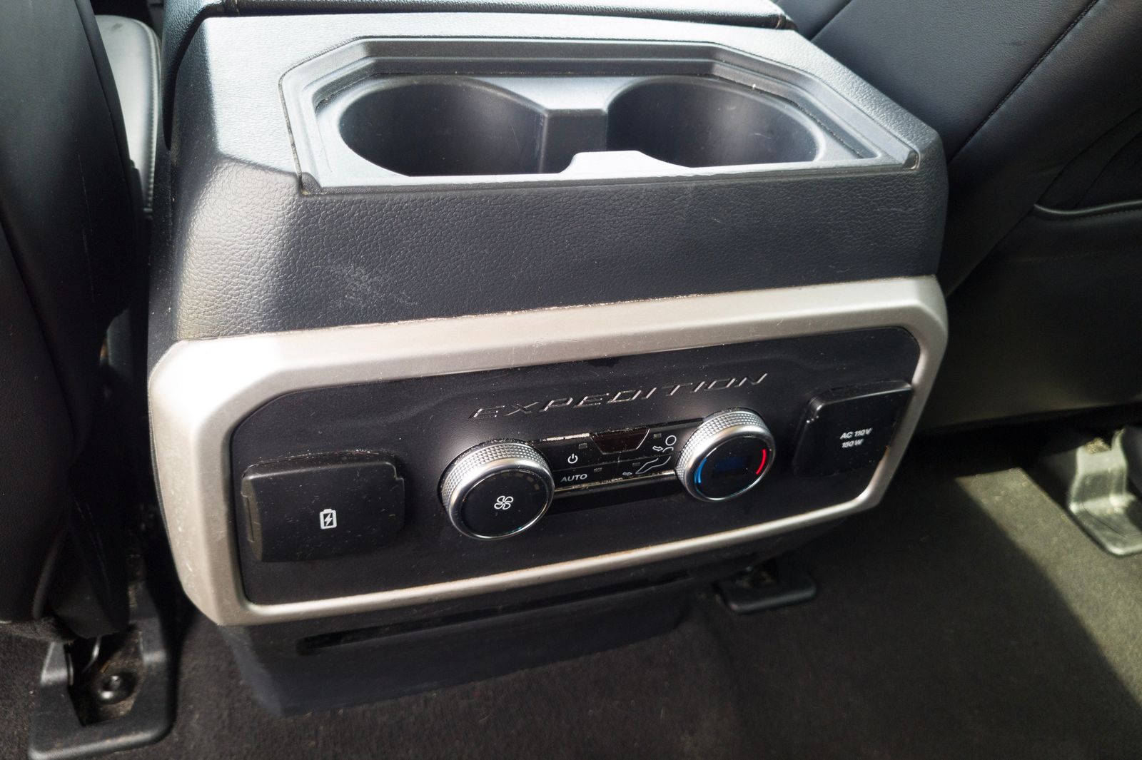 Used 2024 Black Ford XLT image 19