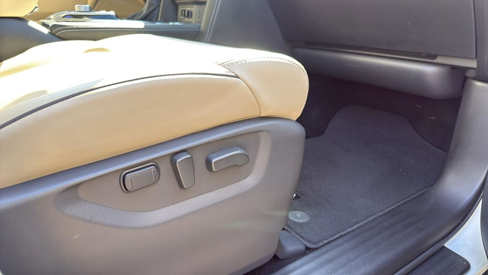 Used Car 2024 Nissan Armada  Sv For Sale Under $40,000 In Austin, Texas