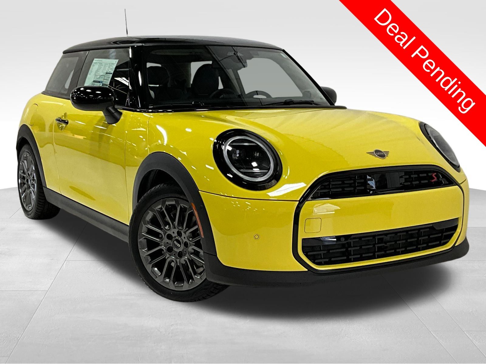 2025 MINI Cooper S Signature Trim 2-door Hatchback