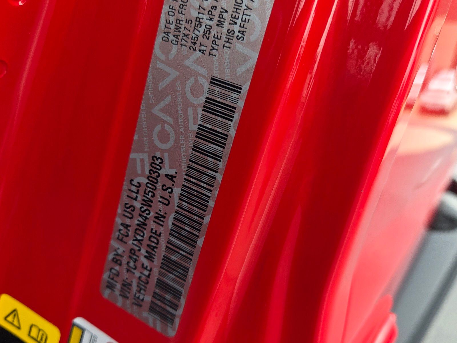 Used 2025 Red Jeep Sport S image 18