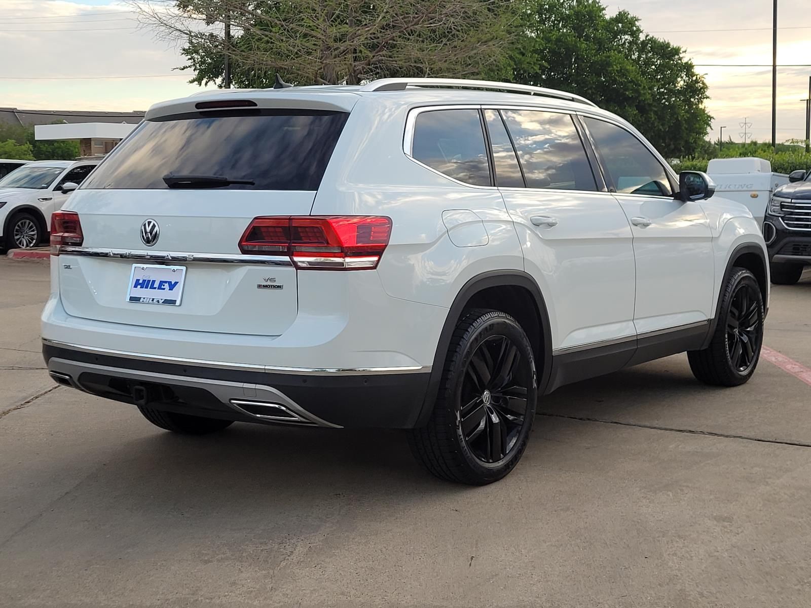used 2019 Volkswagen Atlas car, priced at $19,000