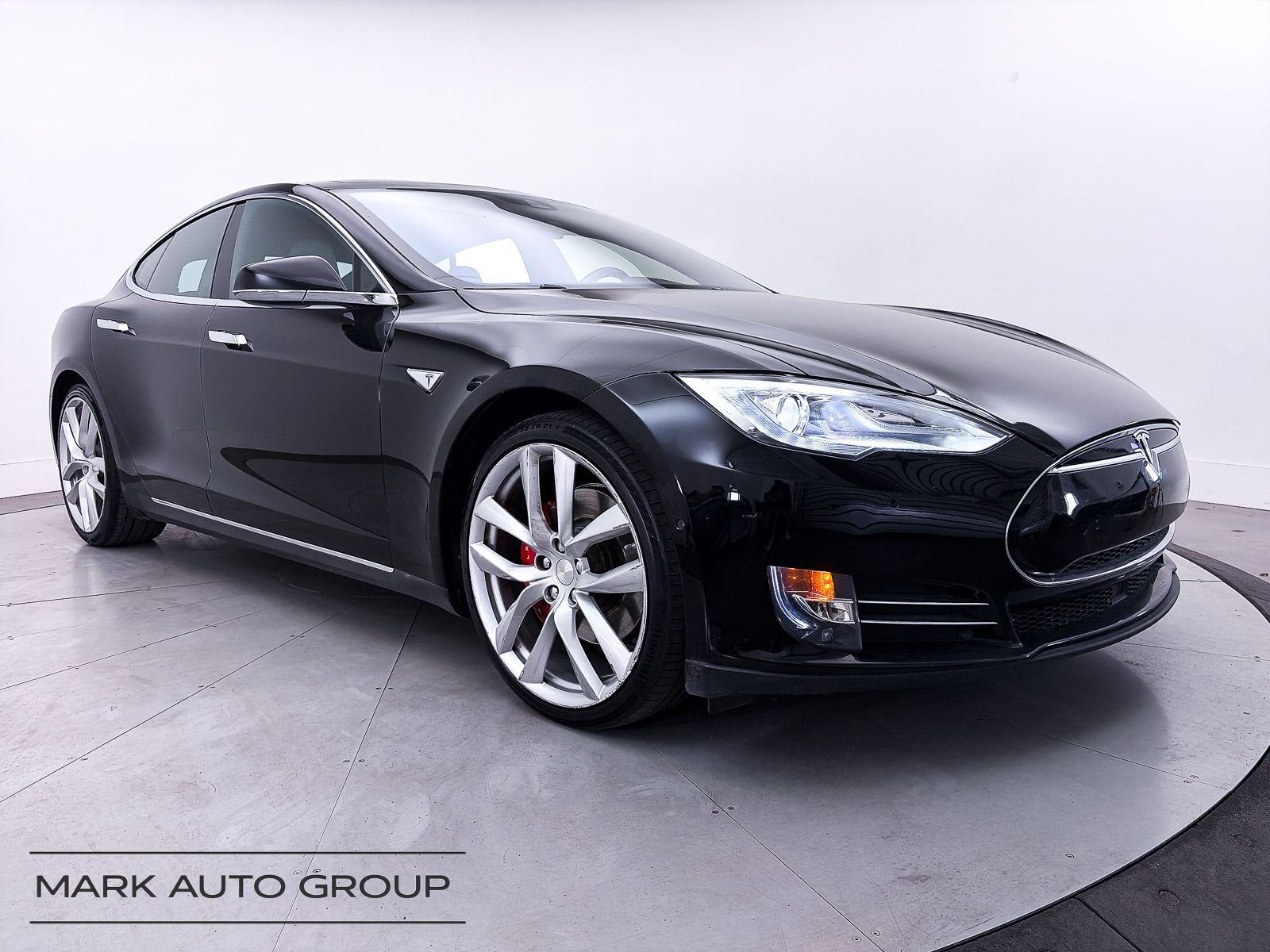 2015 Tesla Model S 85D