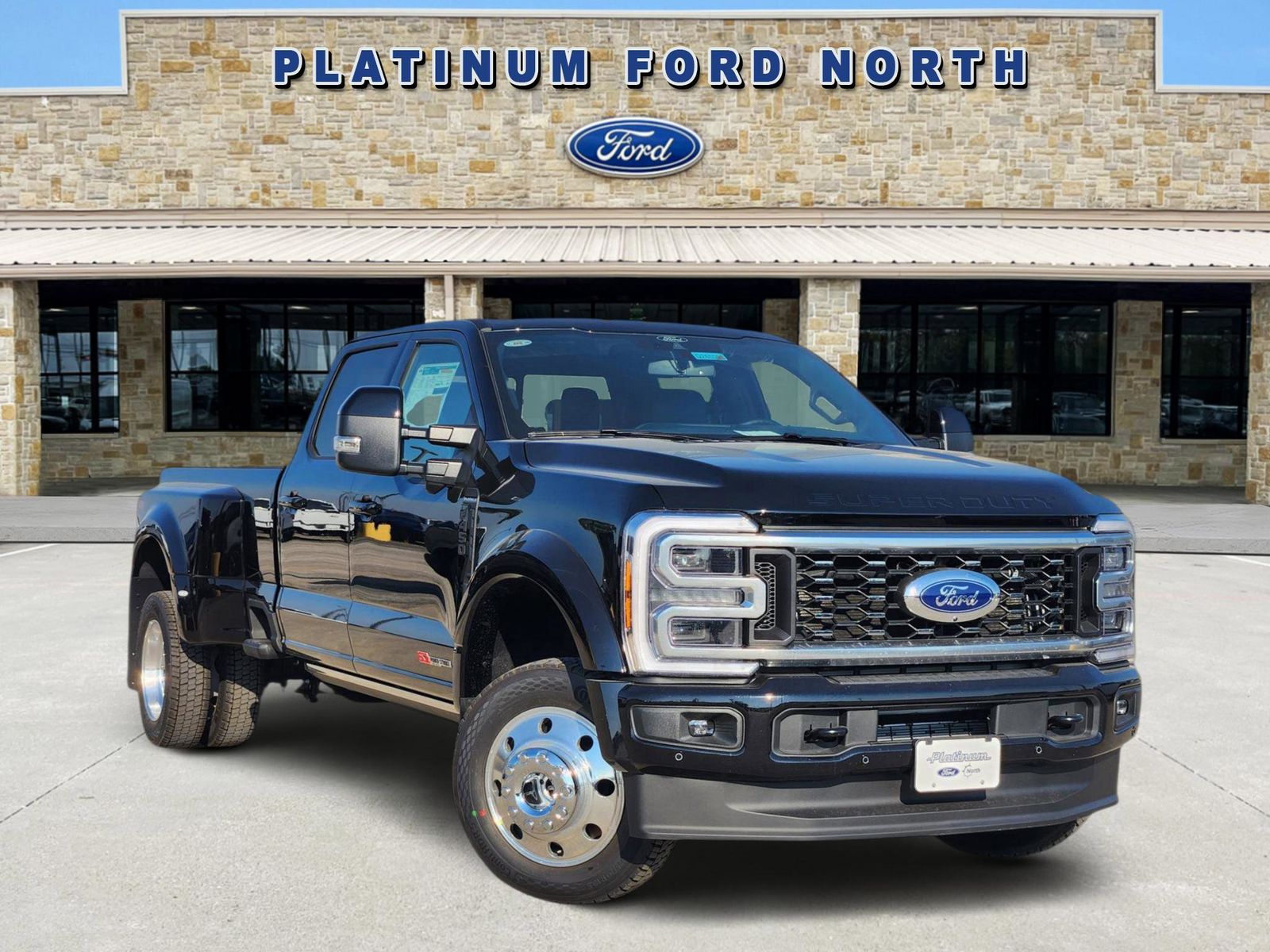 2026 Ford F-450 Super Duty Platinum Crew Cab LB DRW 4WD