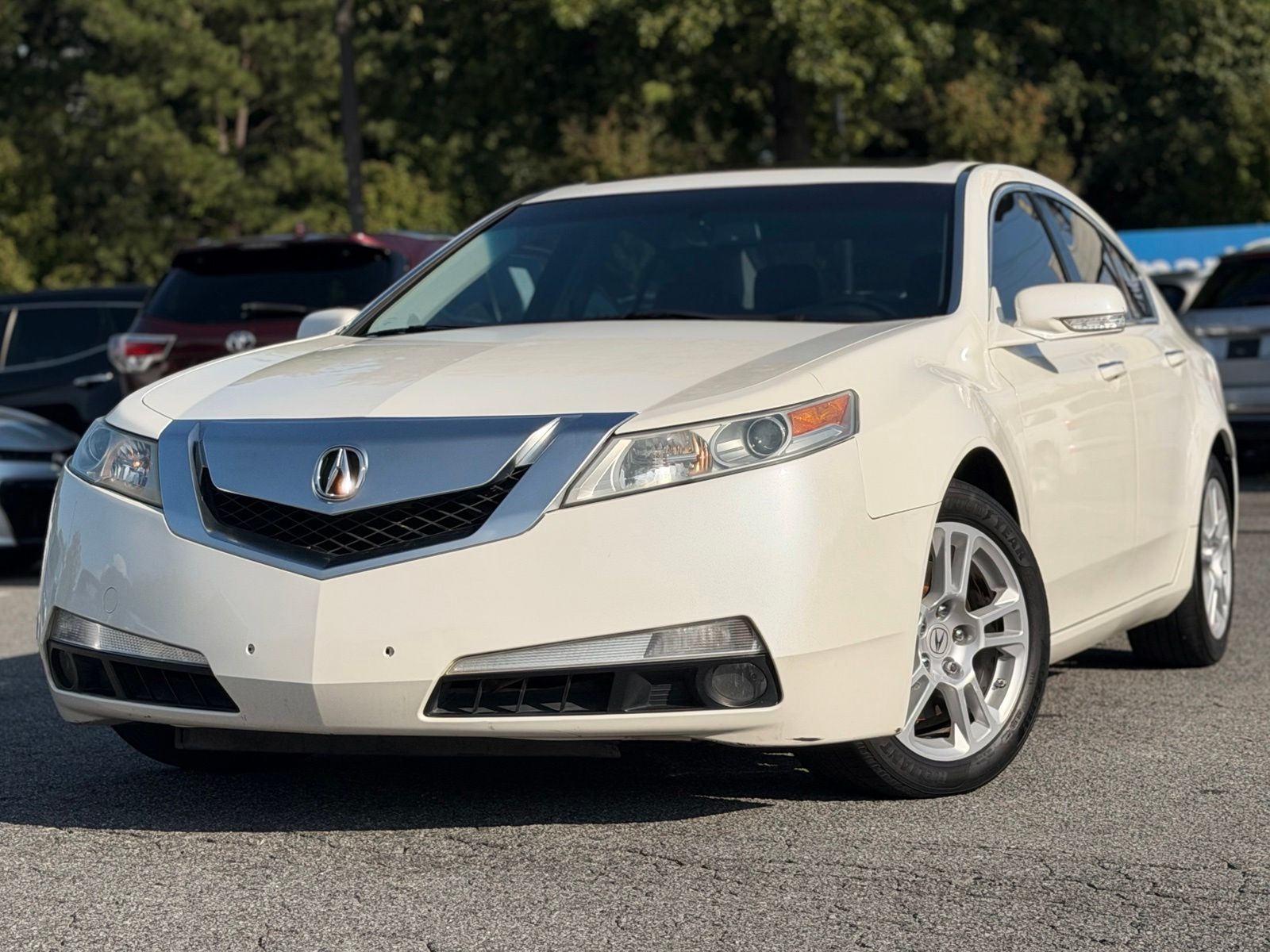 White 2009 Acura TL Sedan Front-Wheel Drive 5-Speed Automatic