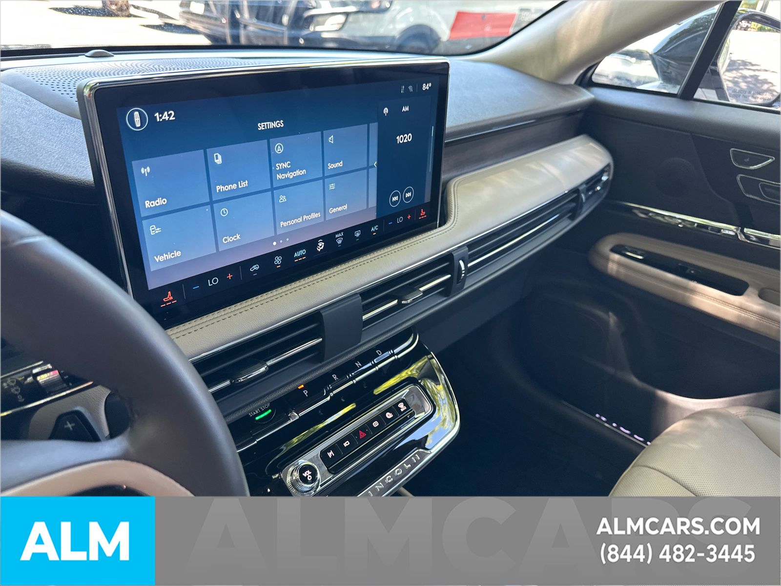 Used 2024 White Lincoln Grand Touring image 23