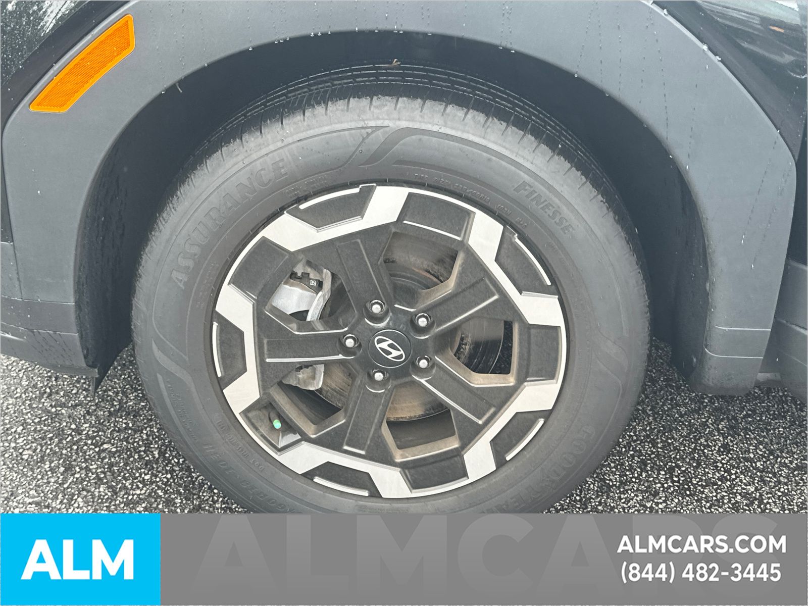 Used 2025 Black Hyundai SEL image 12