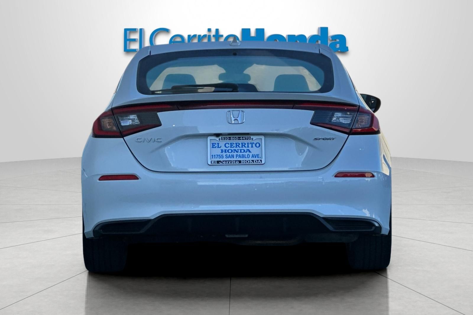 View vehicle photo 4